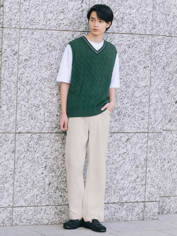 Uniqlo best sale knit vest