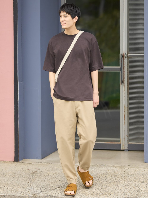 Uniqlo best sale jogger pants