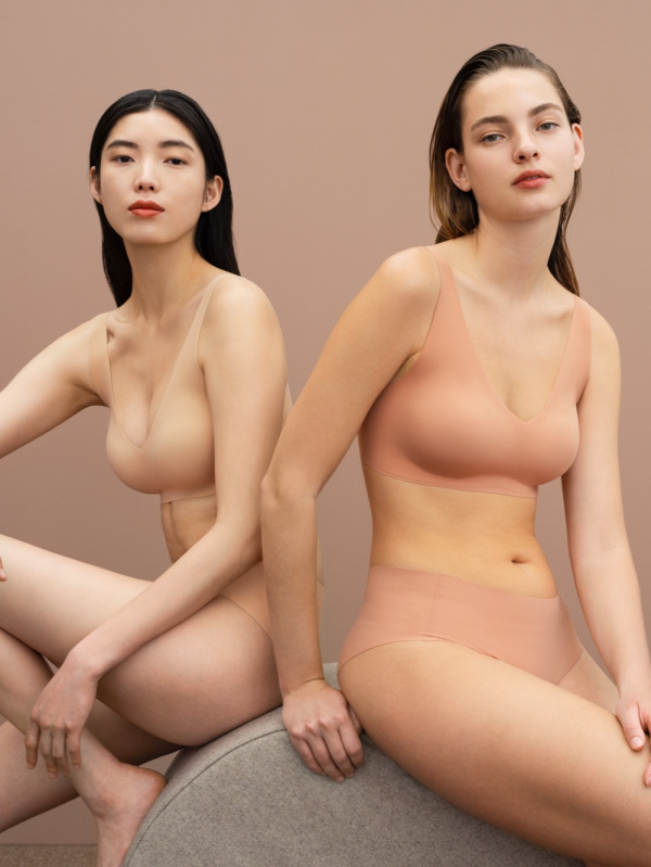 Shop looks for「AIRism Ultra Seamless Hiphugger、Wireless Bra (3D Hold) (2022  Edition)」