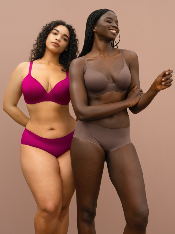 UNIQLO Bra Tanpa Kawat (Penyangga 3D) 460102 Wanita - 35 BROWN