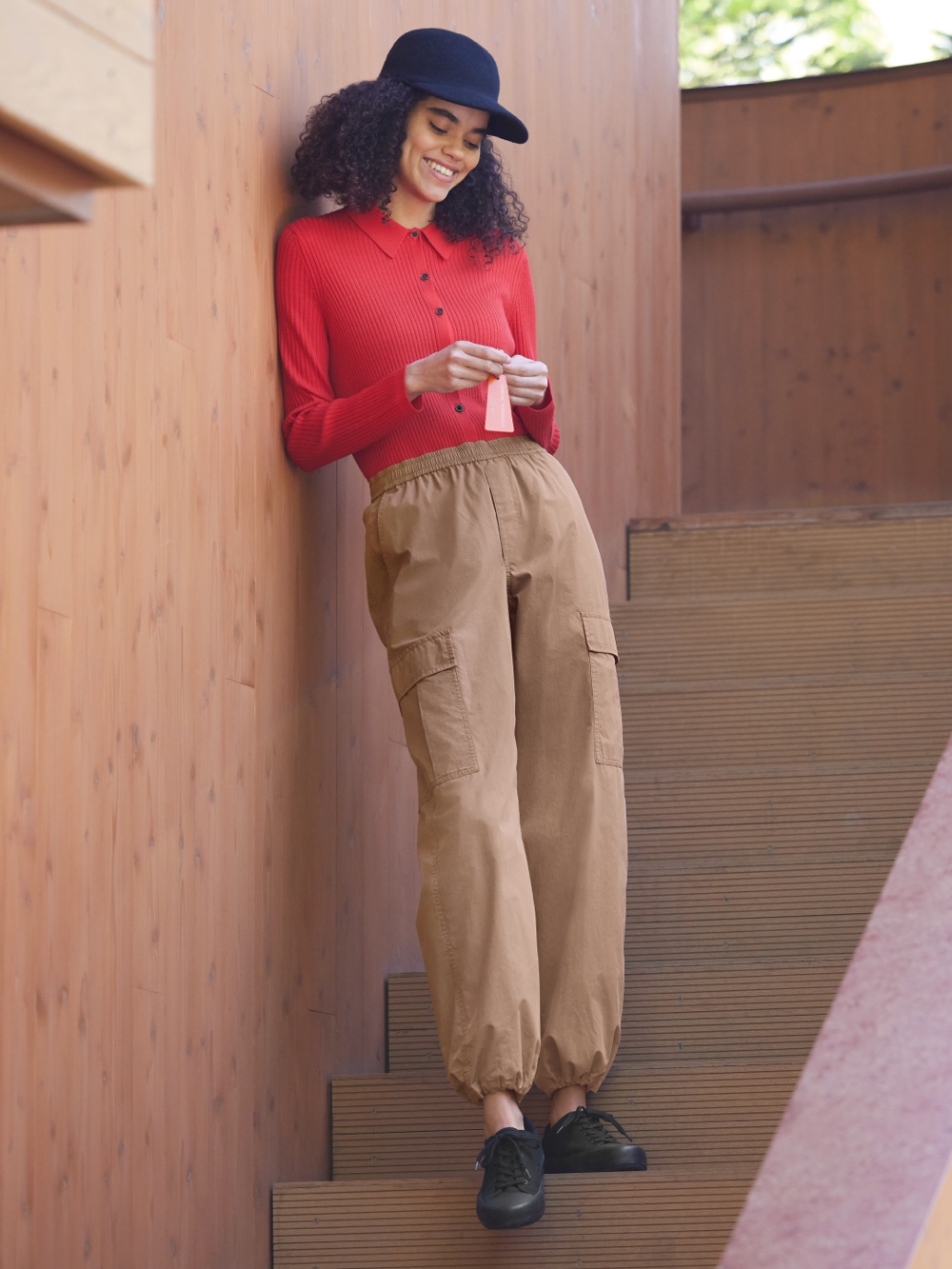 Shop looks for「Washable Milano Ribbed Crew Neck Long Sleeve Sweater、Cotton  Relaxed Ankle Pants」