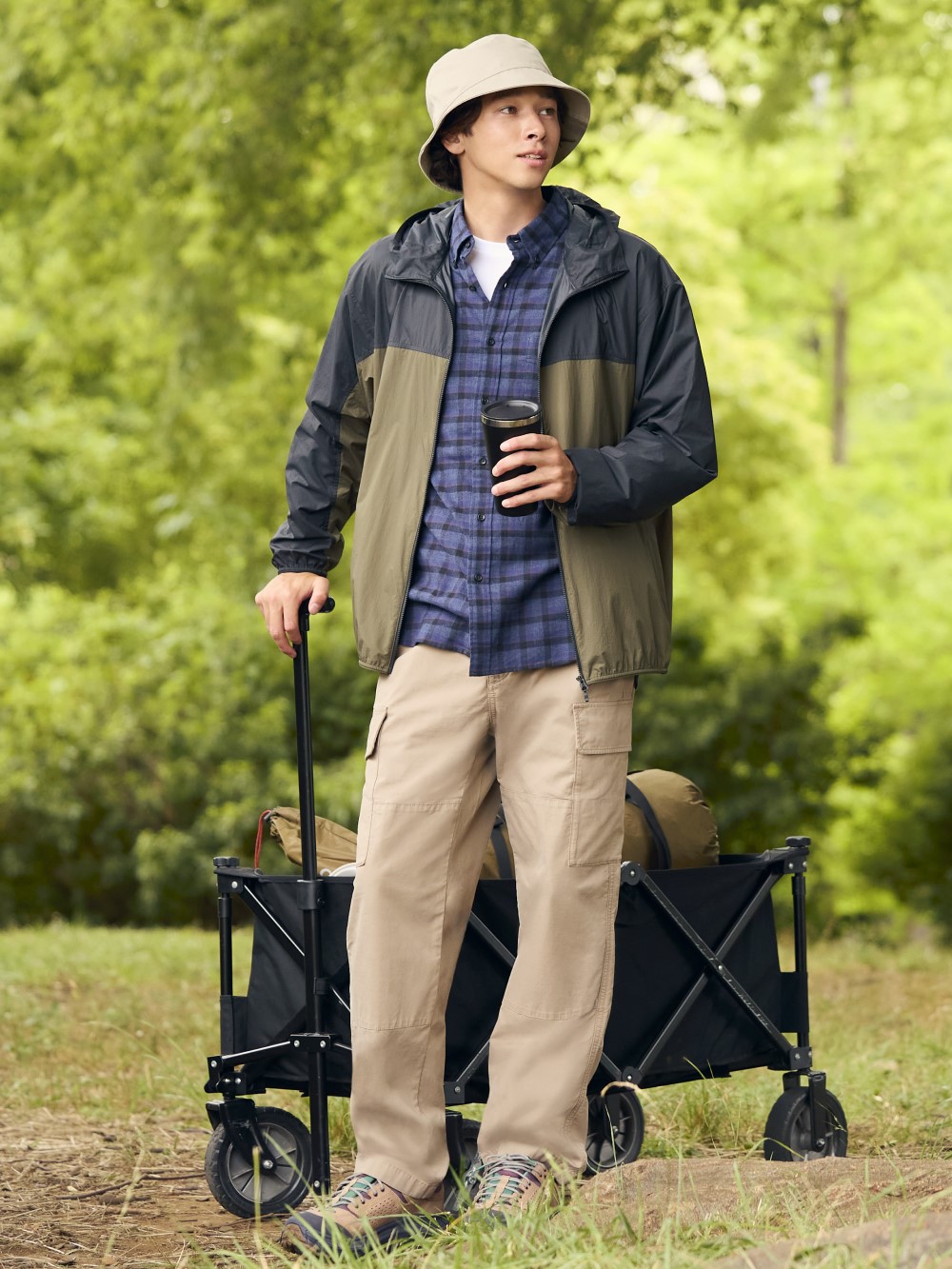 Shop looks for「Flannel Checked Long Sleeve Shirt、Cargo Pants」 UNIQLO AU