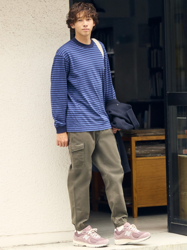 Uniqlo + Loose Fit Cargo Joggers