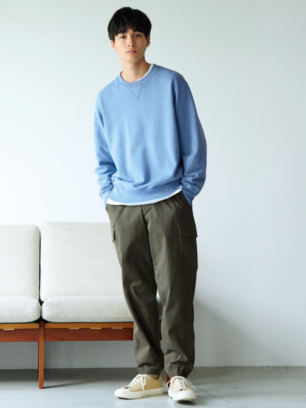 UNIQLO CARGO JOGGER PANTS