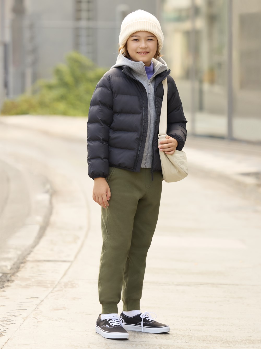 UNIQLO Malaysia - Cultivate a healthy and active lifestyle for your kids  with our complete set of Ultra Stretch Dry Full-Zip Long Sleeve Hoodie and  Ultra Stretch Dry Sweat Pants. It's made