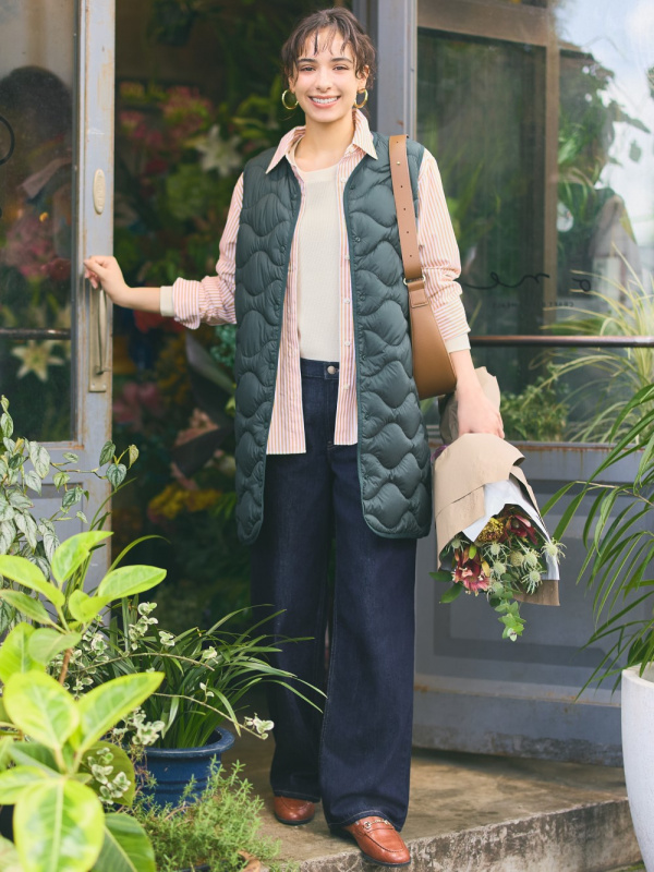 Check styling ideas for「Ultra Light Down Long Vest」