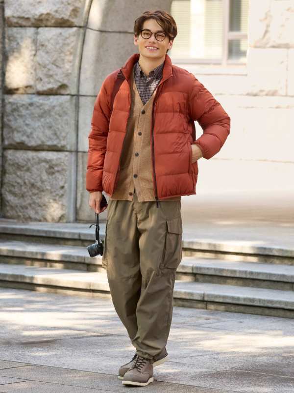 UNIQLO U WIDE FIT PARACHUTE CARGO PANTS