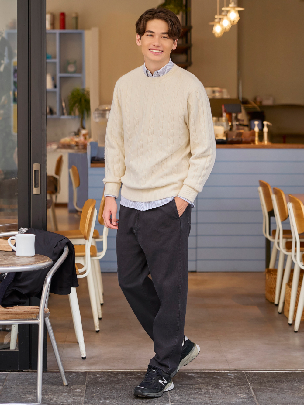 Styling ideas using 「UTILITY SHORT BLOUSON、COTTON RELAXED ANKLE PANTS (DENIM)  (INSEAM 64.5-70.5CM) 467398 /」