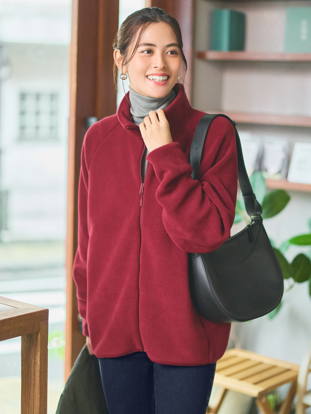 UNIQLO Fleece Stretch Mock Neck Long Sleeved T-Shirt