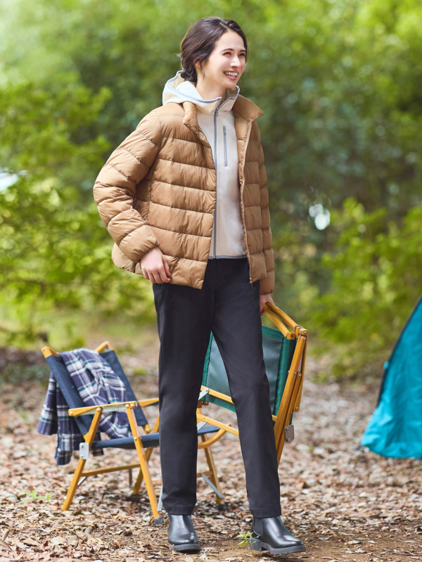 Styling ideas using ULTRA LIGHT DOWN JACKET 450310 UNIQLO