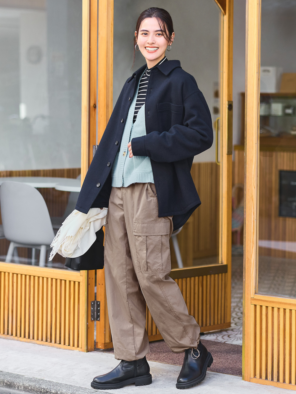 Shop looks for「Washable Milano Ribbed Crew Neck Long-Sleeve  Sweater、Wide-Fit Parachute Cargo Pants」