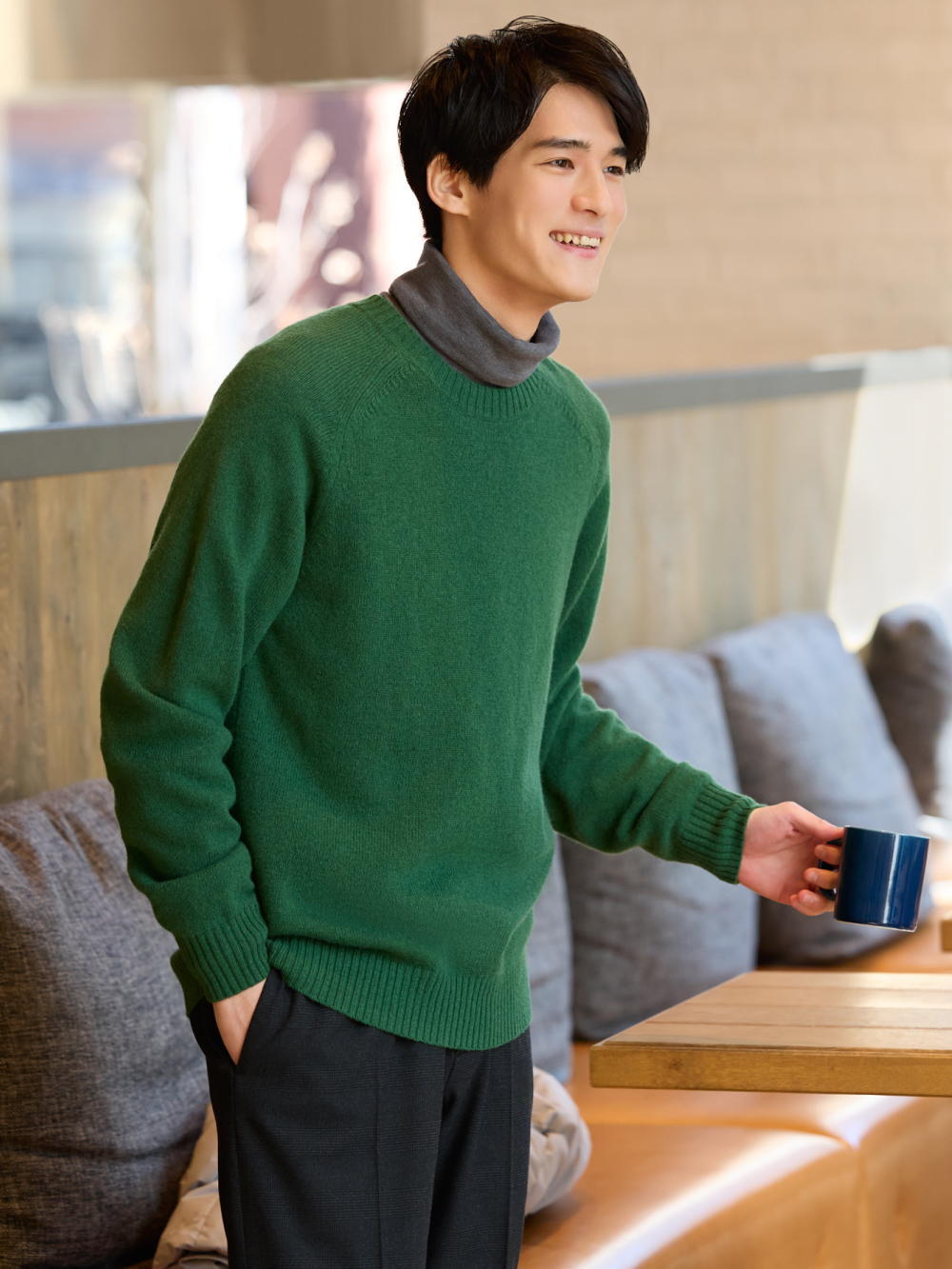 UNIQLO HEATTECH Ultra Warm Turtleneck T-Shirt