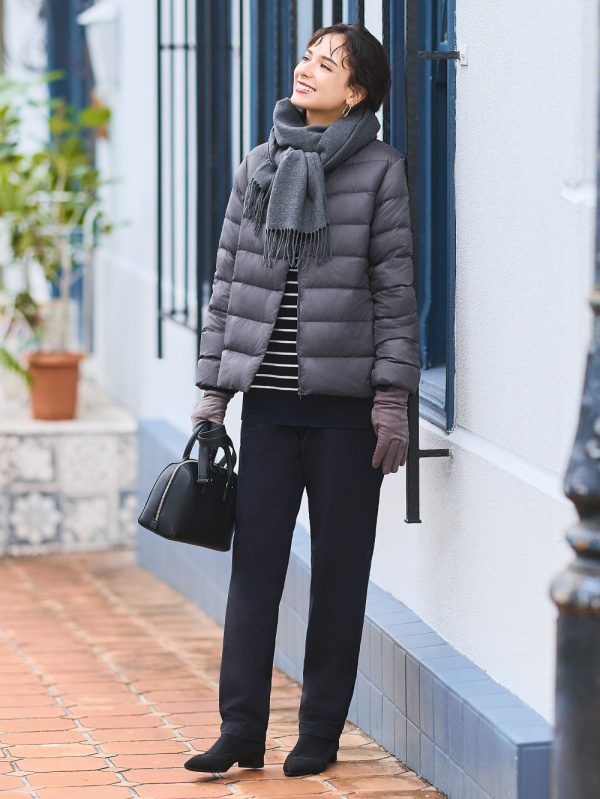 Shop looks for「Washable Milano Ribbed Crew Neck Long Sleeve Sweater、Cotton  Relaxed Ankle Pants」