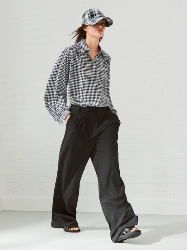 WOMEN'S PLEATED WIDE STRAIGHT PANTS