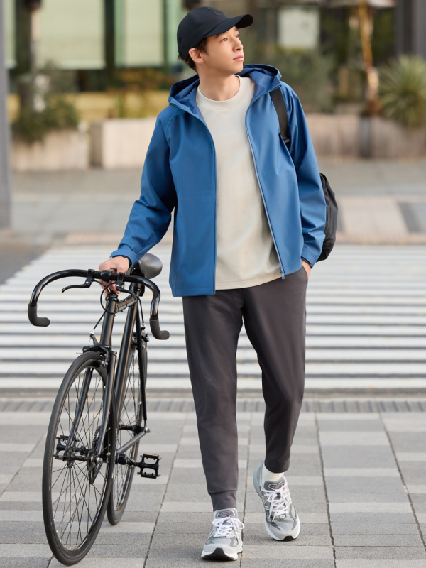 Uniqlo best sale softshell jacket