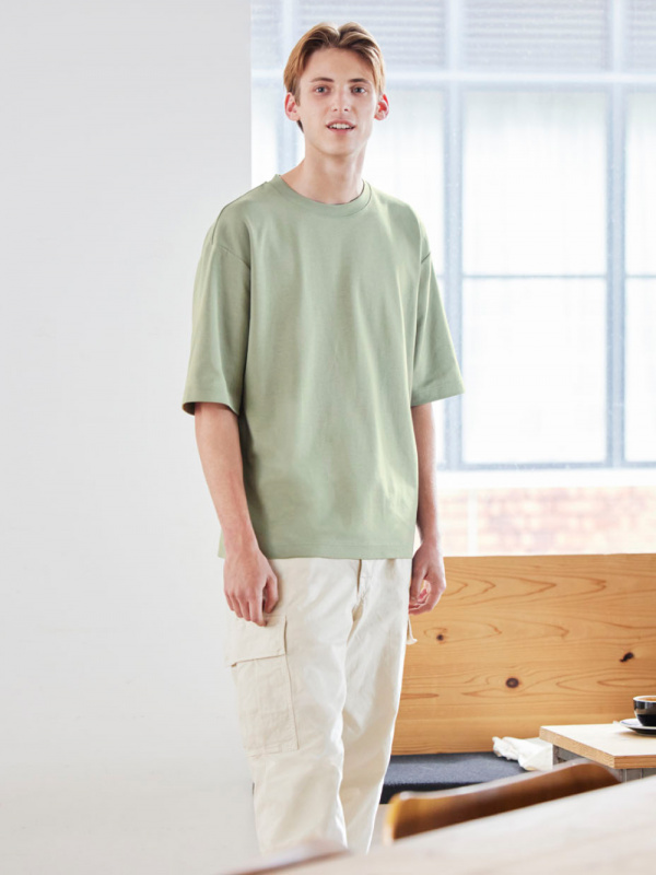 AIRism Cotton Oversized Crew Neck T-shirt｜UNIQLO Masterpiece