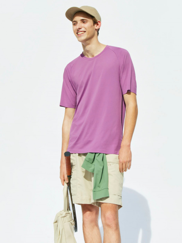 Have you tried UNIQLO DRY-EX yet? It's great for the sweaty season. 456772  DRY-EX Crew Neck Short-Sleeve T-Shirt #UNIQLO#LifeWear #DRYE