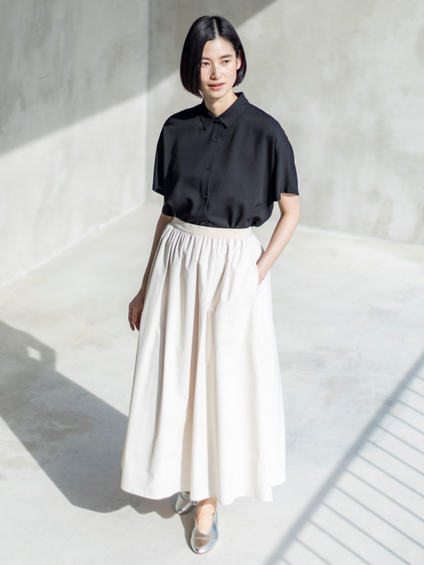 Shop looks for「Rayon Short-Sleeve Blouse、Soft Ribbed Crew Neck Short-Sleeve  T-Shirt」