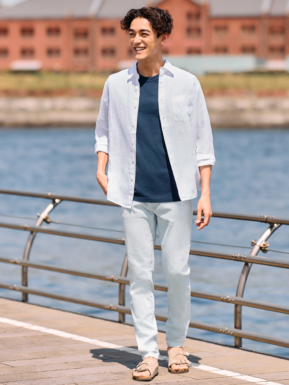 CHEMISE EN LIN DE QUALITE SUPERIEURE UNIQLO CA