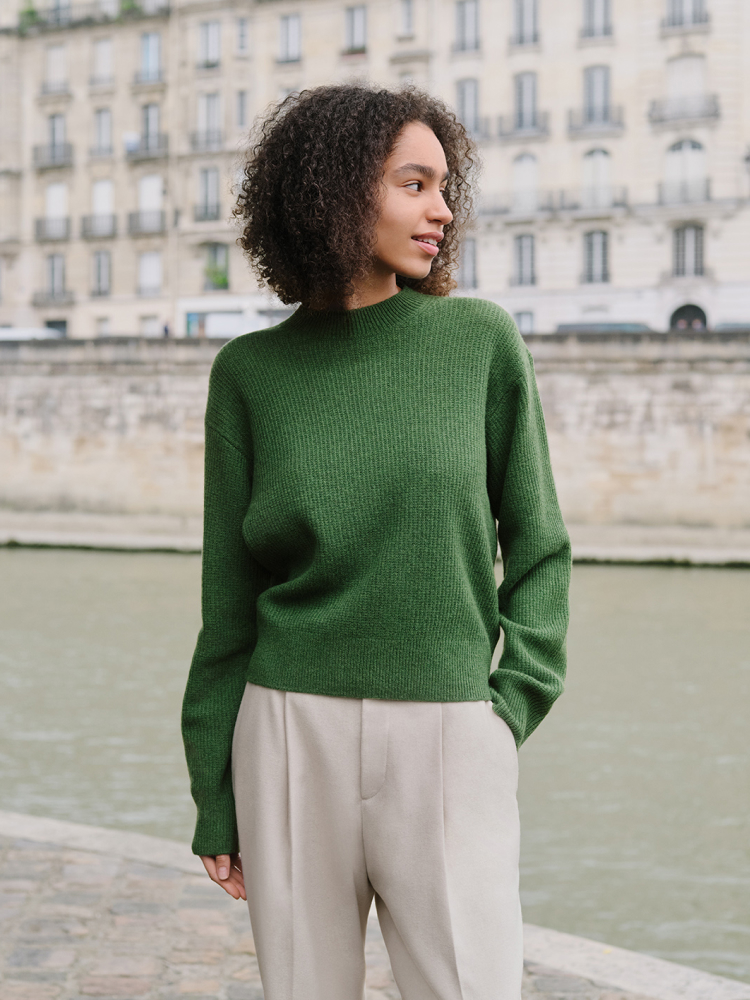 Shop looks for Lambswool Turtleneck Jumper Tweed Pleated Tapered Trousers UNIQLO ES