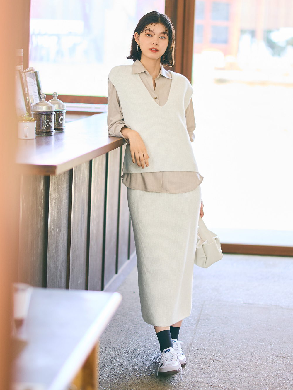 Styling ideas using 3D KNIT SOUFFLE YARN SKIRT UNIQLO HONG KONG MACAU