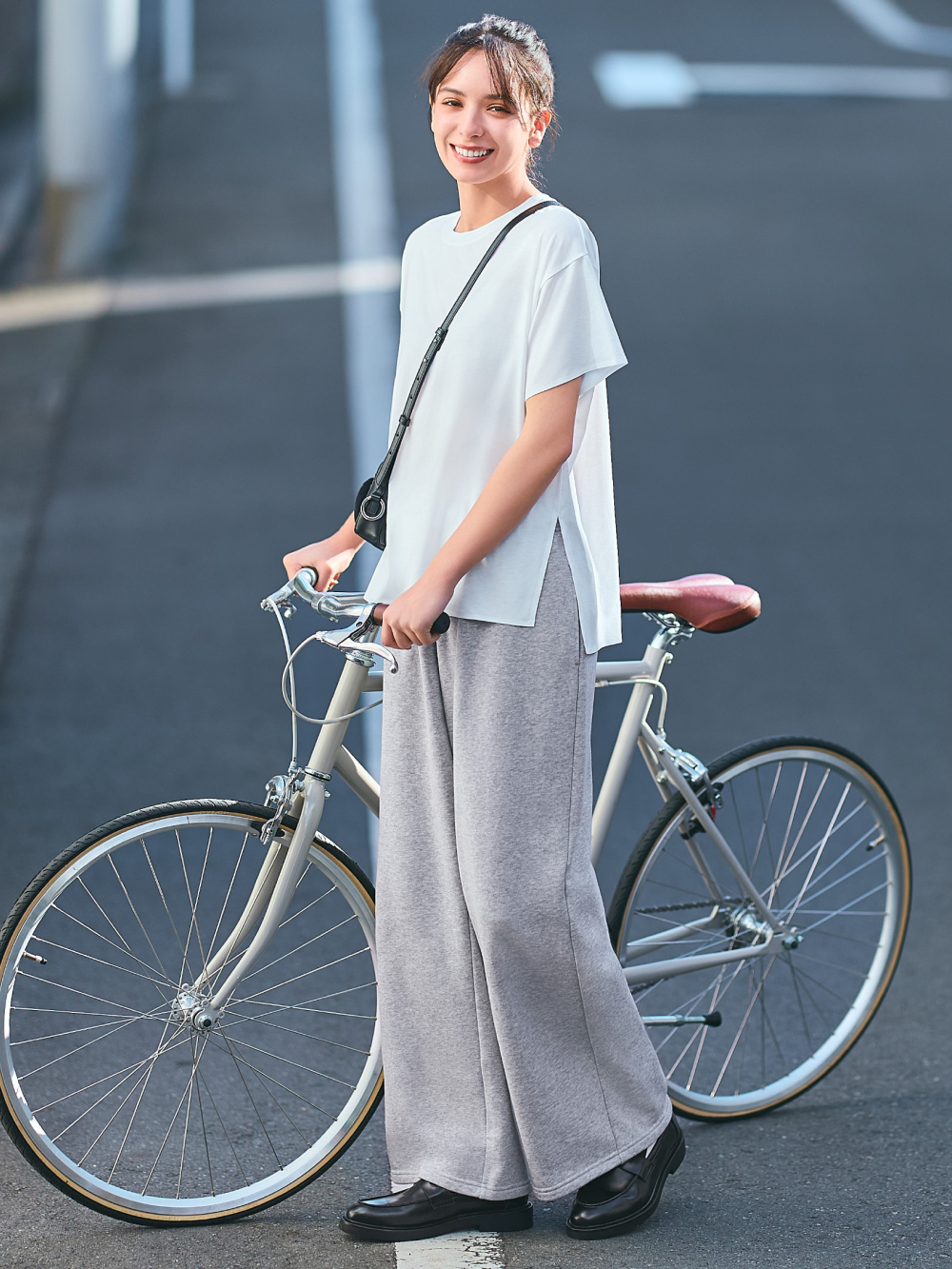 Shop looks for「AIRism Seamless T-shirt」| UNIQLO MY