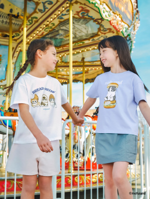 Styling Kids' mofusand UT Graphic T-Shirts
