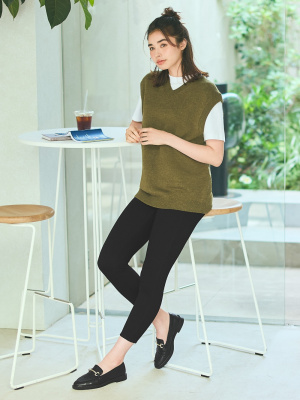 Knitted V-Neck Vest