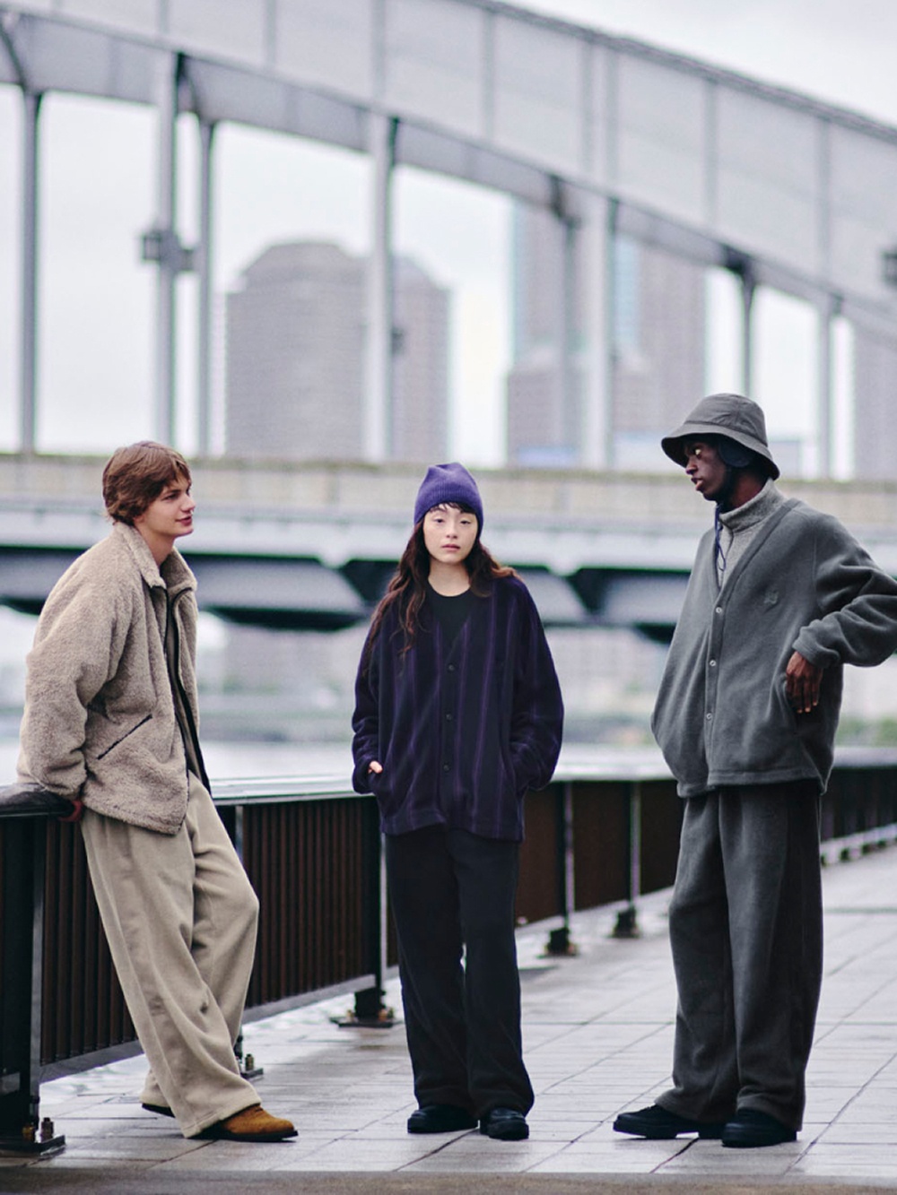 ユニクロ　フリースオーバーサイズカーディガン XL パンツM ダークグレー ユニクロ フリースオーバーサイズカーディガン XL パンツM