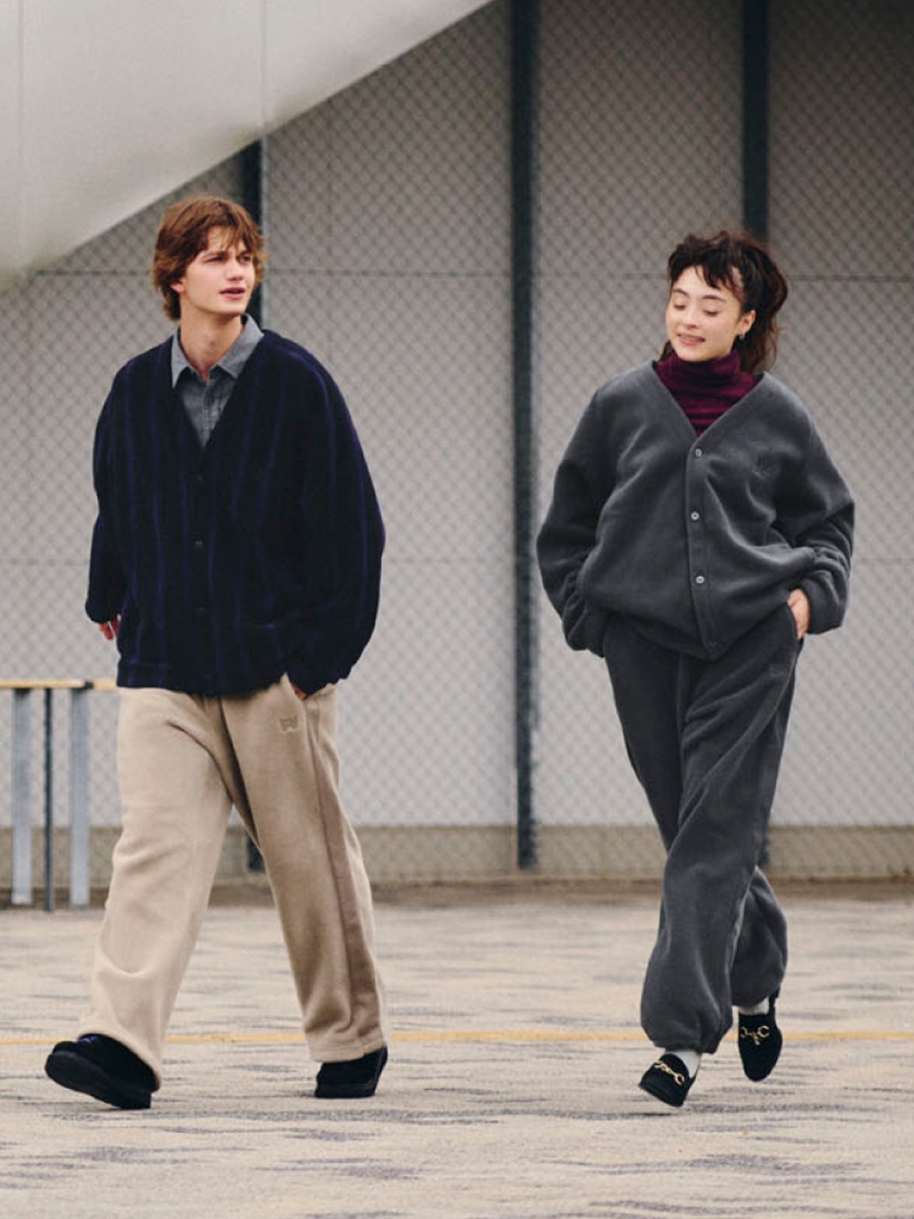 フリースオーバーサイズカーディガン、フリースワイドパンツ」を使った