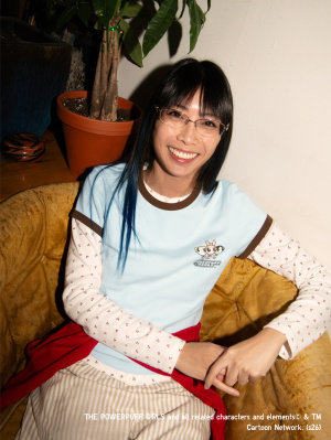 styling retro UT graphic T-shirt with the power puff girls