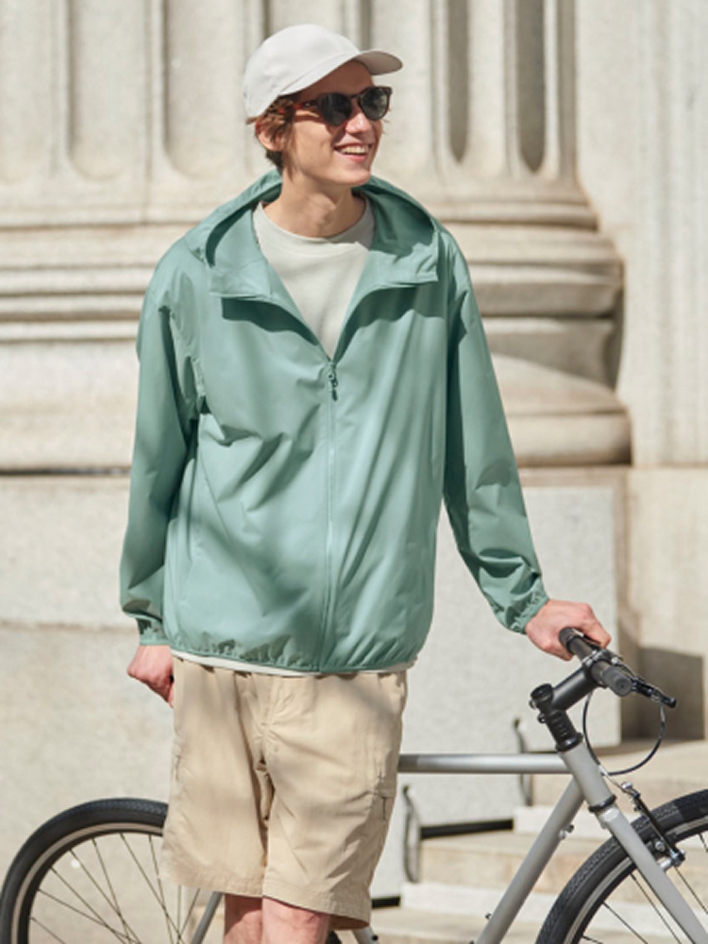 Shop looks for「AIRism Cotton Oversized Crew Neck T-Shirt、UV