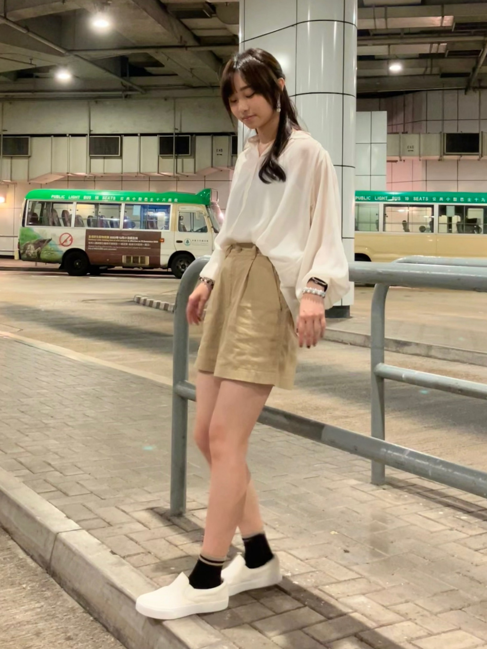 Check styling ideas for「SHEER VOLUME LONG SLEEVE BLOUSE、LINEN