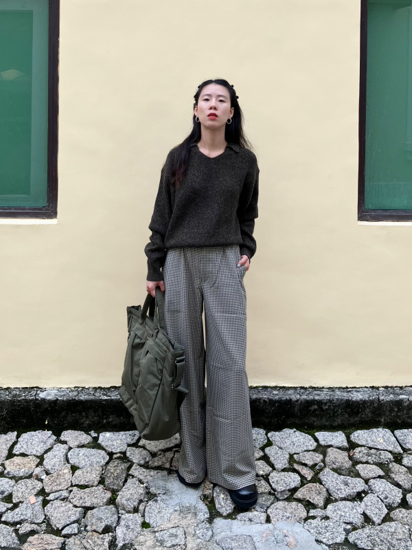 UNIQLO 2WAY UTILITY BAG | Scarborough Town Centre