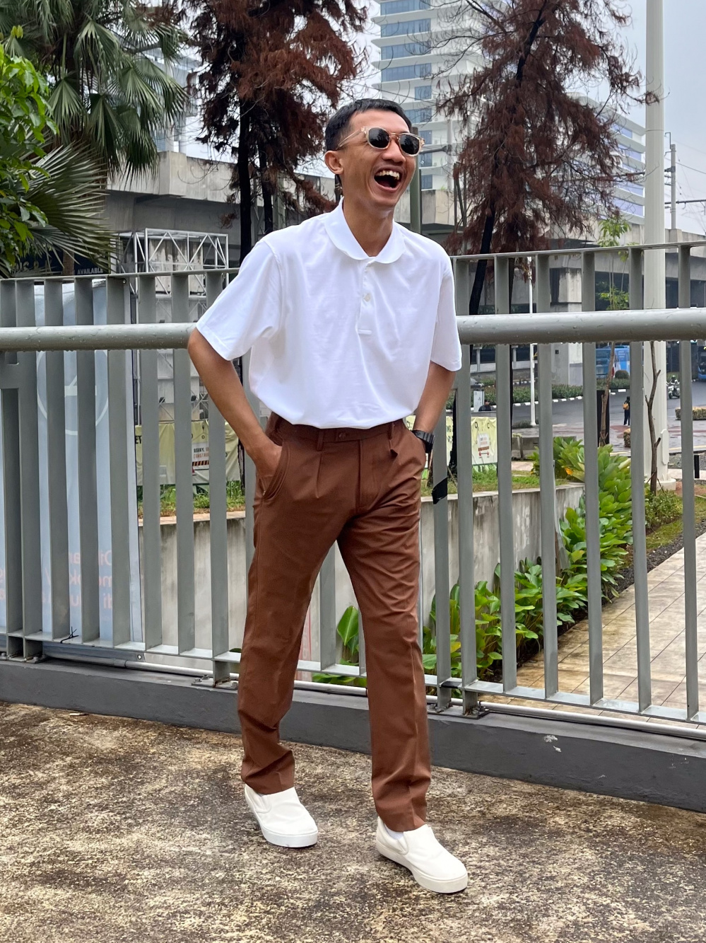 Check styling ideas for Dry EX Short Sleeve Polo Shirt Tipping AirSense Pleated Pants UNIQLO SG