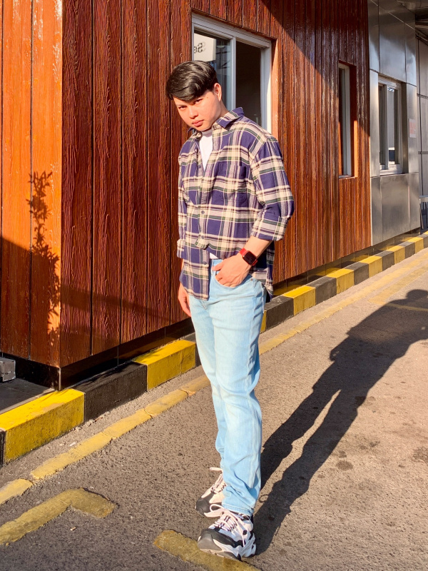 Check styling ideas for「Oversized Striped Short Sleeve T-Shirt、EZY Ultra  Stretch Jeans (Slim Fit)」