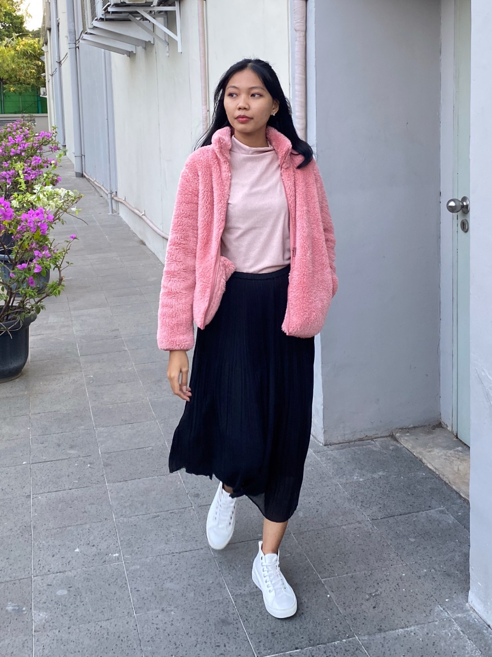 Pink pleated skirt uniqlo best sale