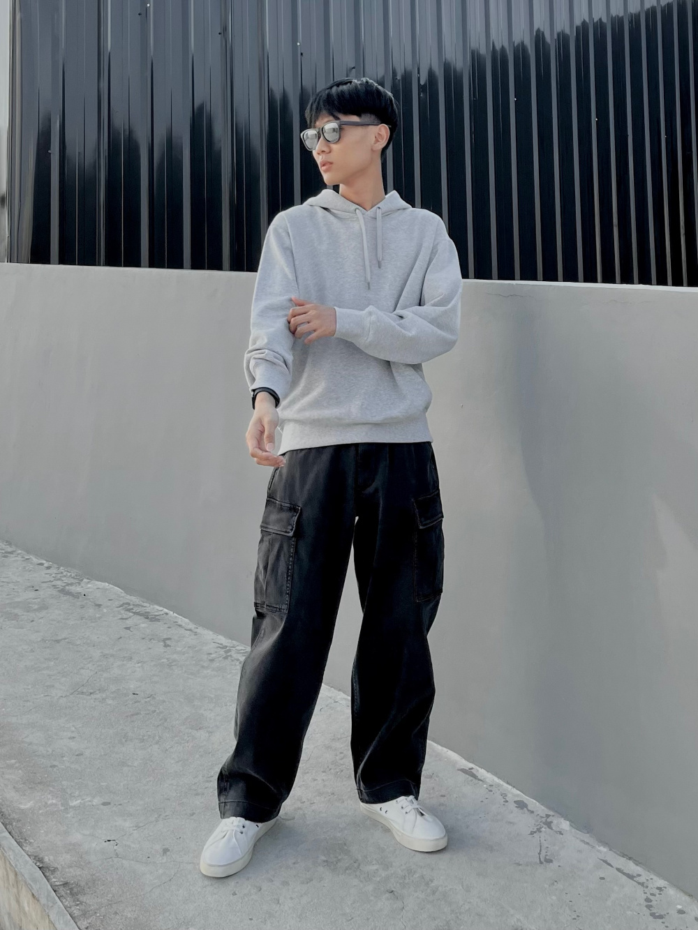 Check styling ideas for Sweat Pullover Long Sleeve Hoodie Wide Fit Denim Cargo Pants UNIQLO PH