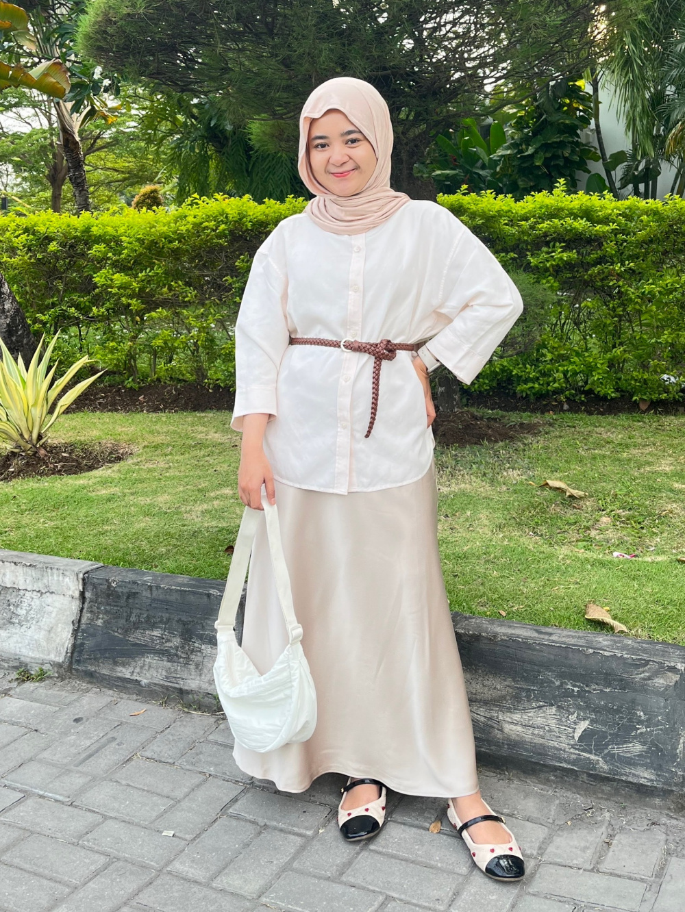Cek ide styling untuk rok satin uniqlo id