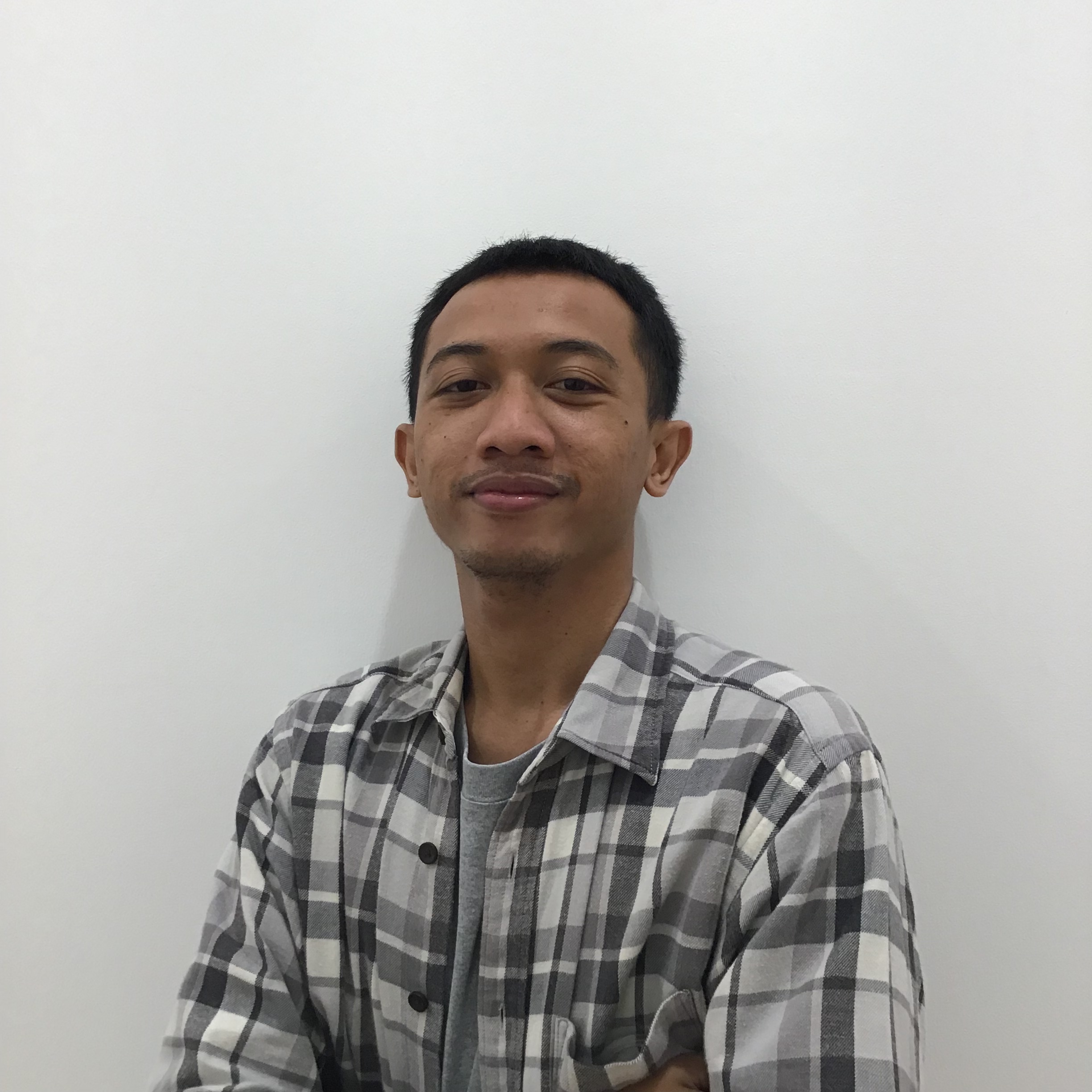 aulia-pondok-indah-mall-1-uniqlo-th