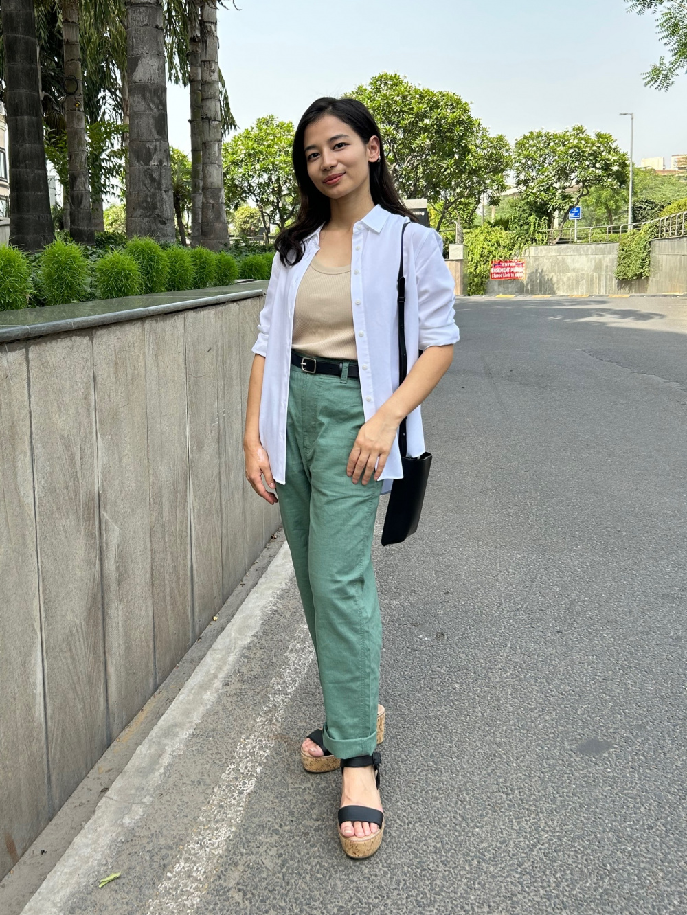 Check styling ideas for「Easy Cargo Pants、Rayon Long Sleeve