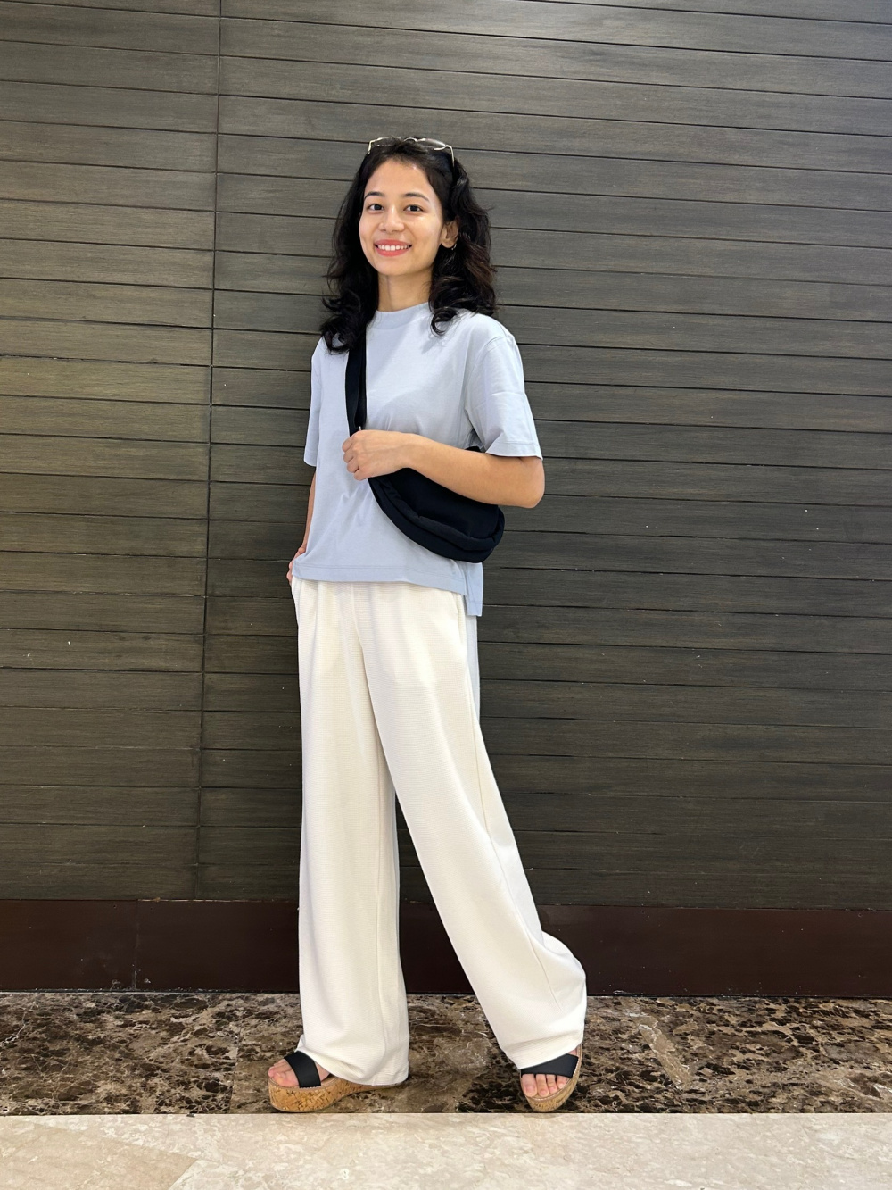 Check styling ideas for「PLEATED WIDE PANTS、ROUND MINI SHOULDER