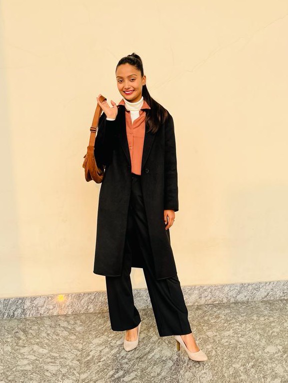 Check styling ideas for「Rayon Skipper Collar 3/4 Sleeve Blouse