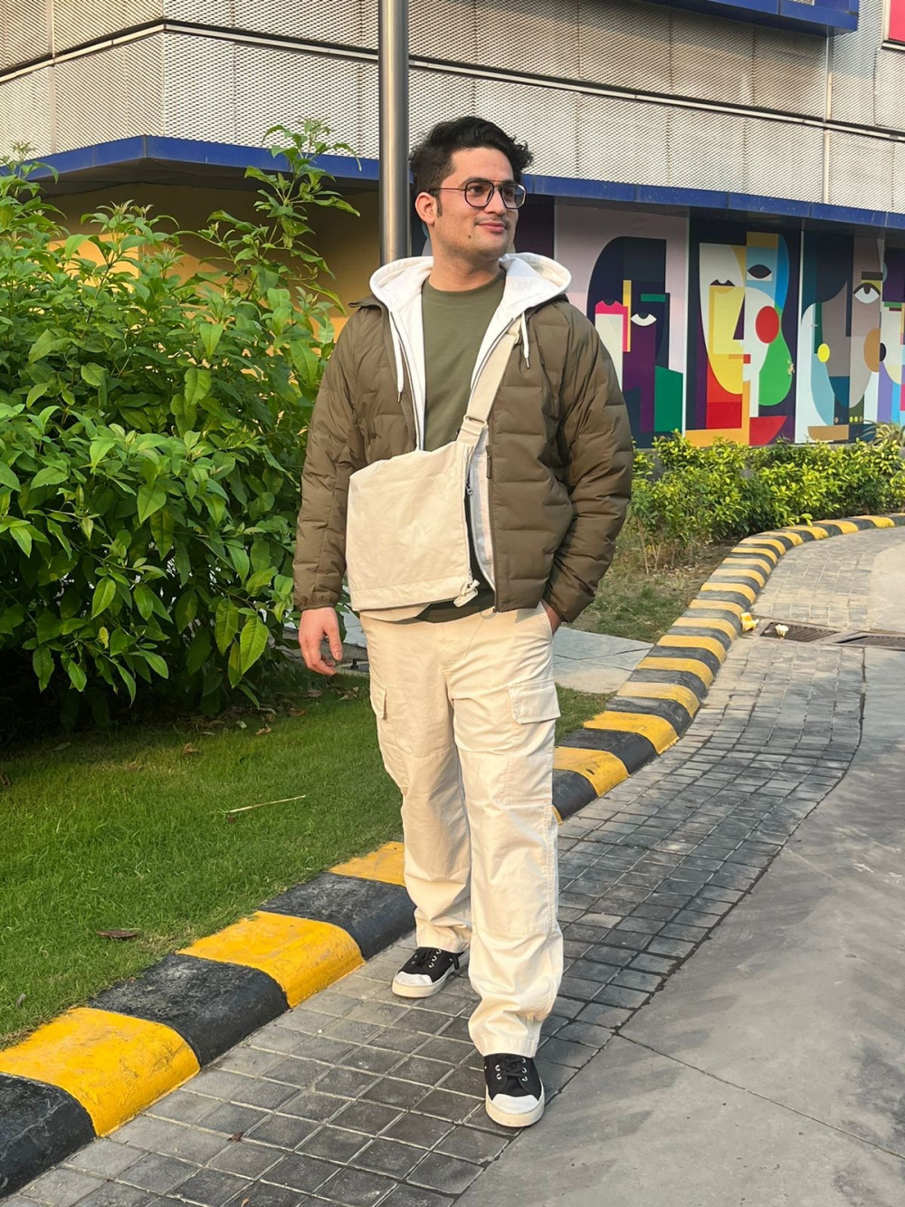 Check styling ideas for「AIRism Cotton Long Sleeve Crew Neck TShirt