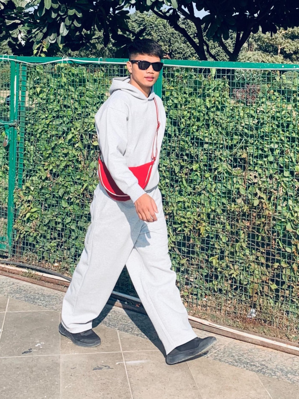 SWEAT OVERSIZED PULLOVER HOODIE | UNIQLO IN