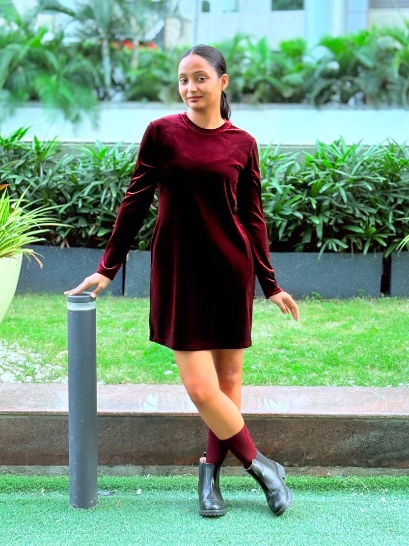 Check styling ideas forSoft Velour DressRound Mini Shoulder Bag| UNIQLO  IN