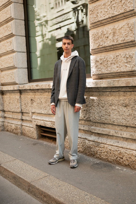 uniqlo u wide fit pleated tapered pants