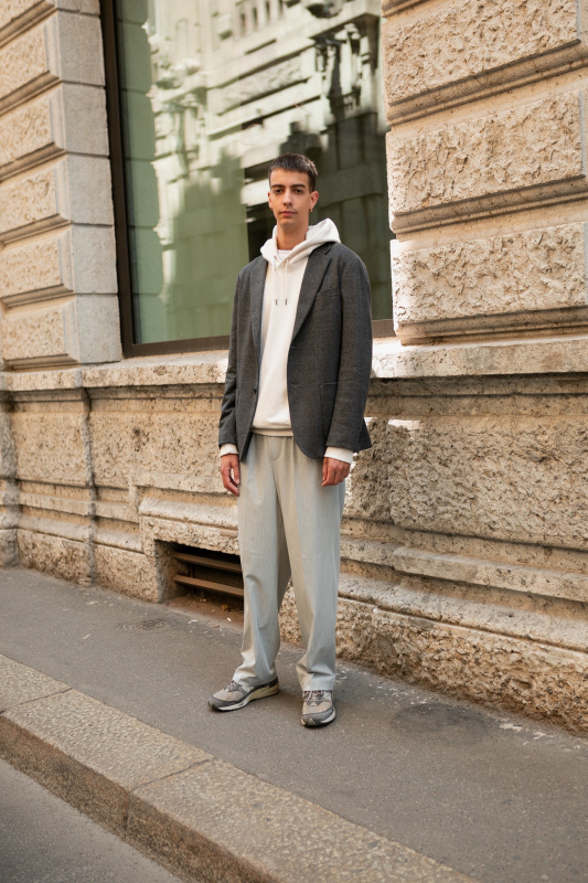 Check styling ideas for「Dry Sweat Tucked Tapered Pants、Brushed