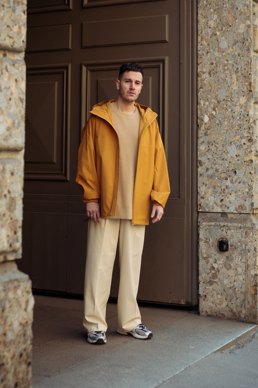 Check styling ideas for「BLOCKTECH Half Coat、Painter Pants」