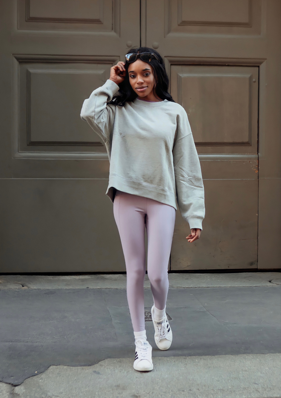 Sweatshirt and leggings clearance outfit